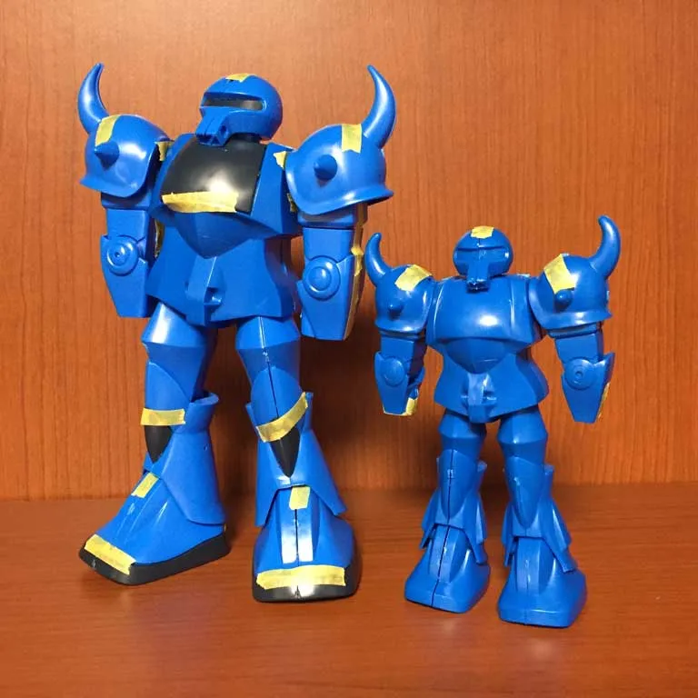 グフ1/100と1/144とで比較