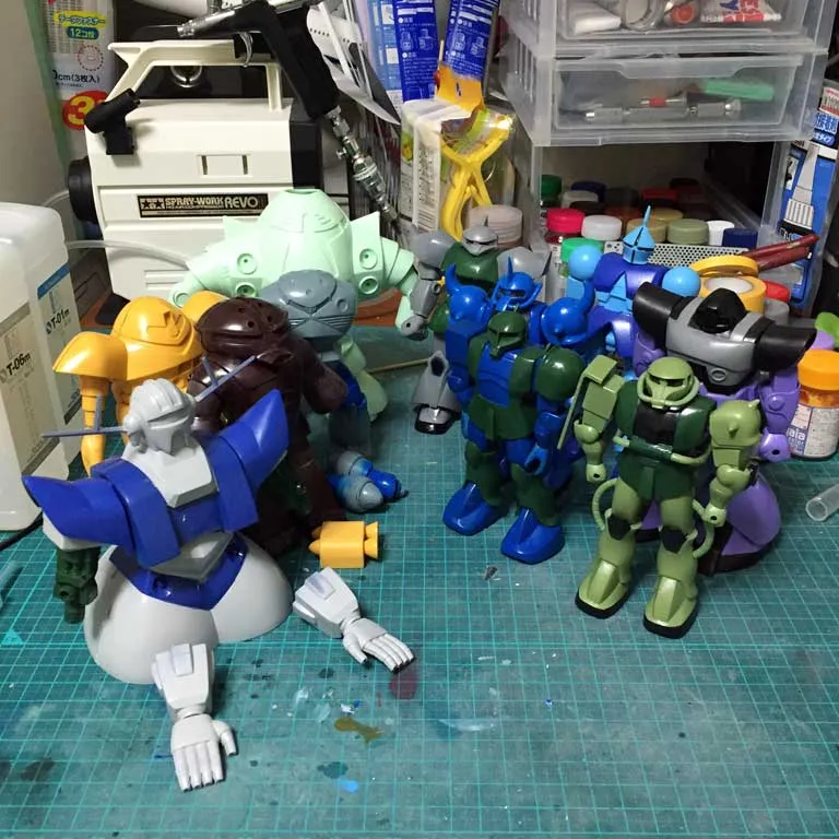 ジオン軍 塗装と仮組