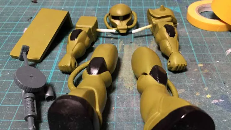 塗装中の量産型ザク